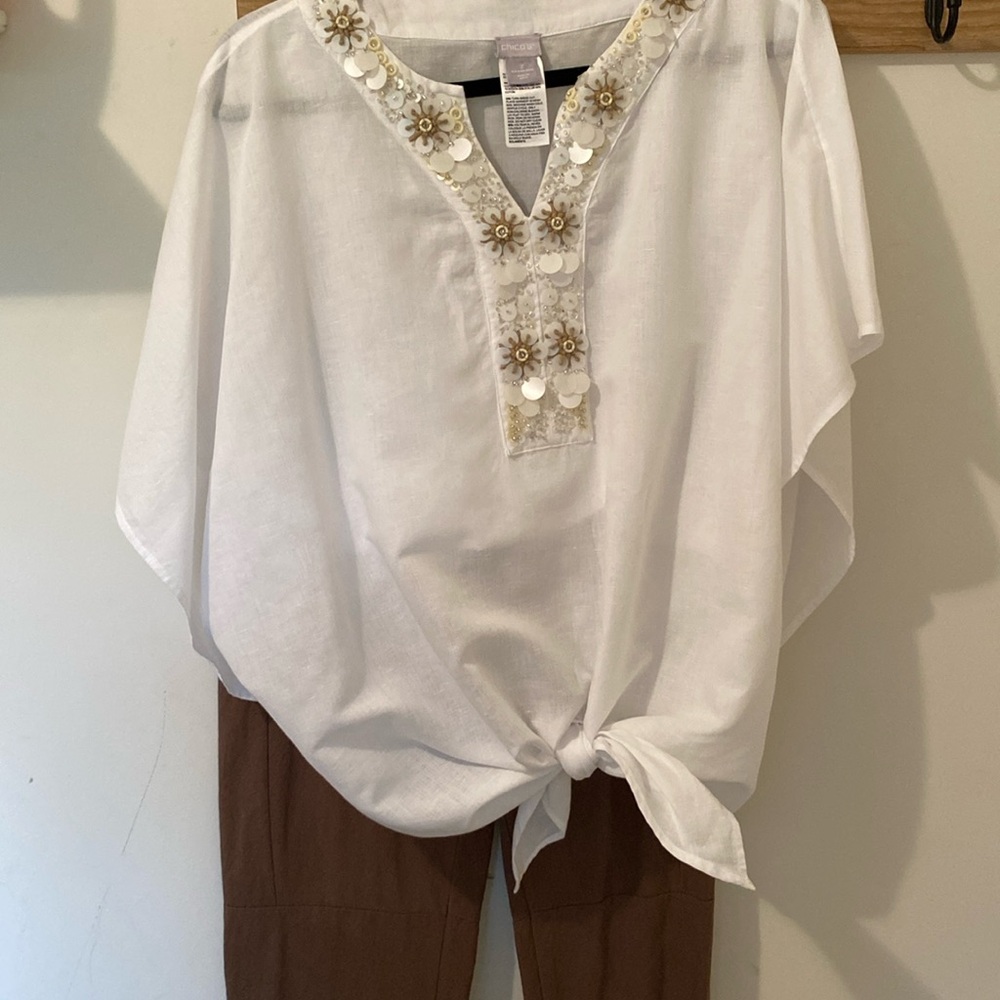 Chico’s Beaded Embellished Beach Linen top - Chico’s size 2 - Picture 5 of 6